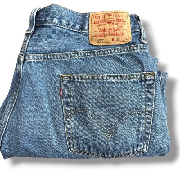 Levis 550 Relaxed Fit Jeans Mens 36x36 Medium Wash‎ Denim Classic (Fits 36x34) - Picture 2 of 10